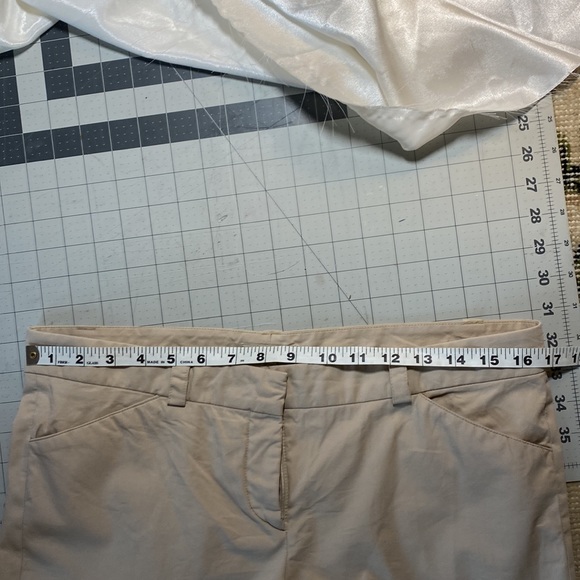 Burberry Womens Kahkis🔥 Classic Tan w/ Nova check interior detailing, FLAWLESS! - Picture 15 of 16